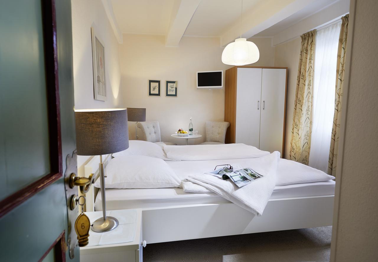 Hotel Gasthof Zu Den Linden Oberhundem Dış mekan fotoğraf